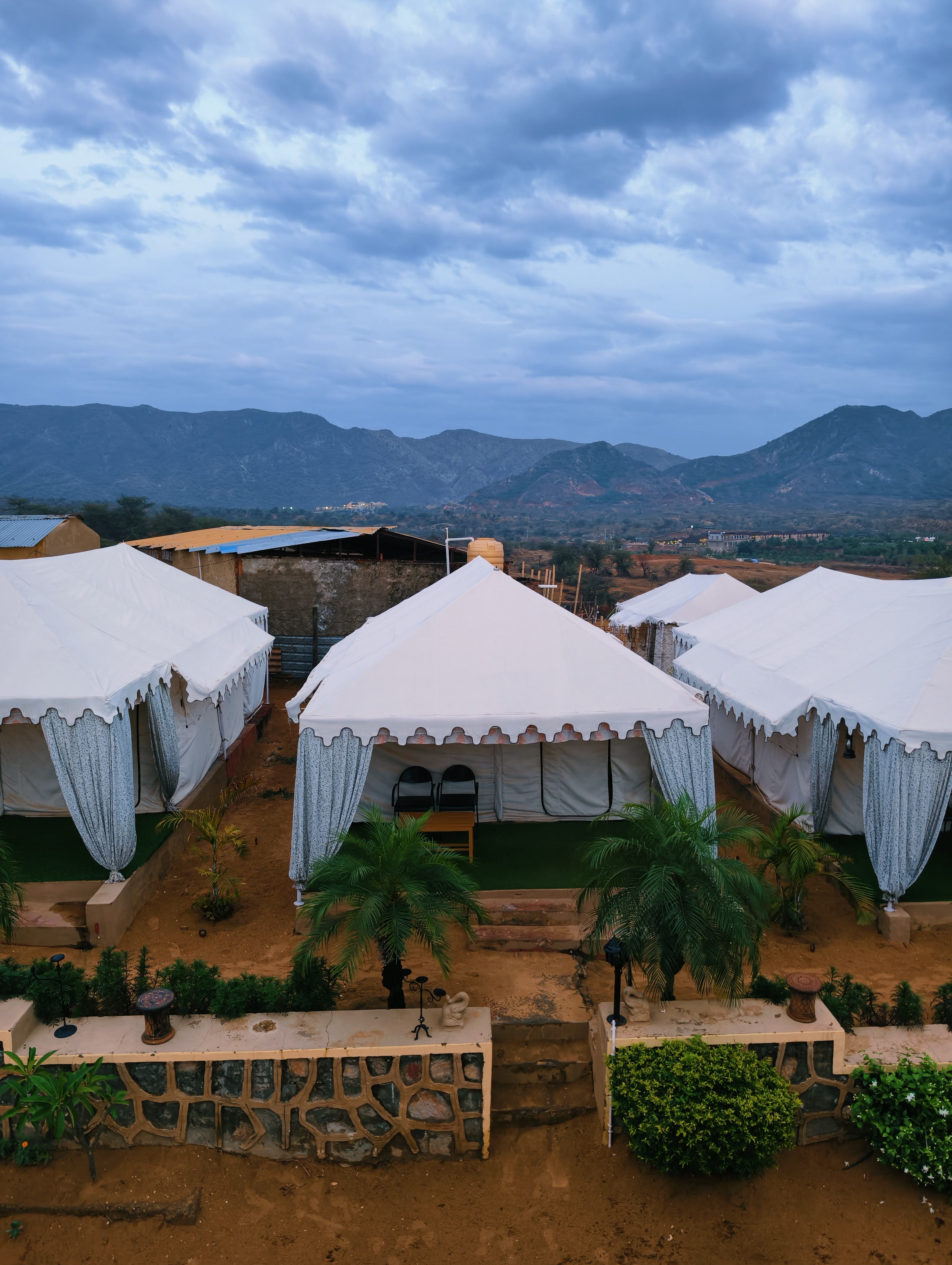 Experience the beauty, warmth & peaceful charm of Oasis Desert Camp by day.