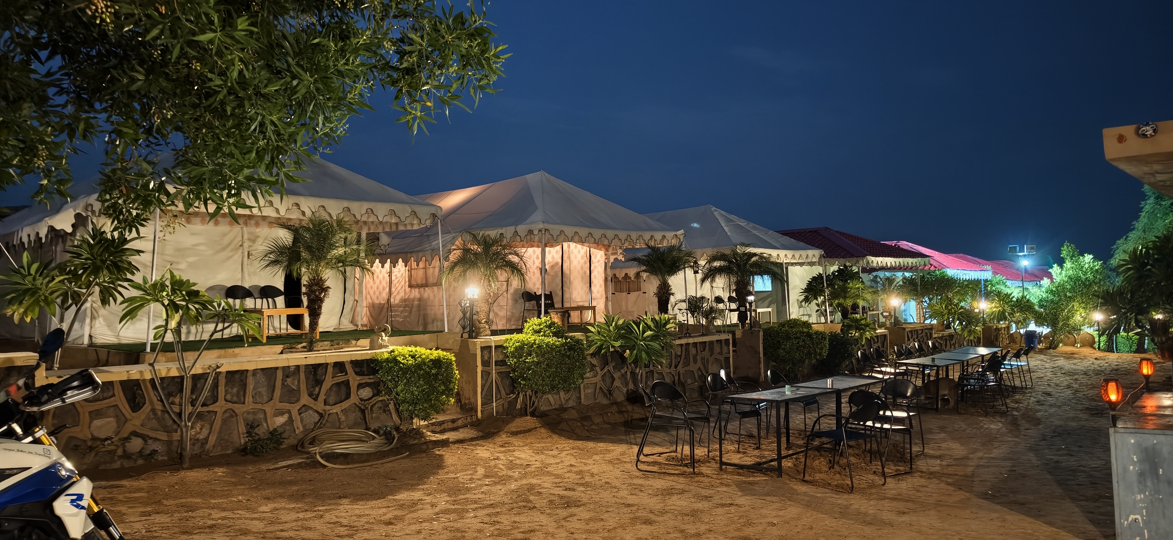 Where desert nights come alive with lights, music, bonfire & Rajasthani charm. ✨