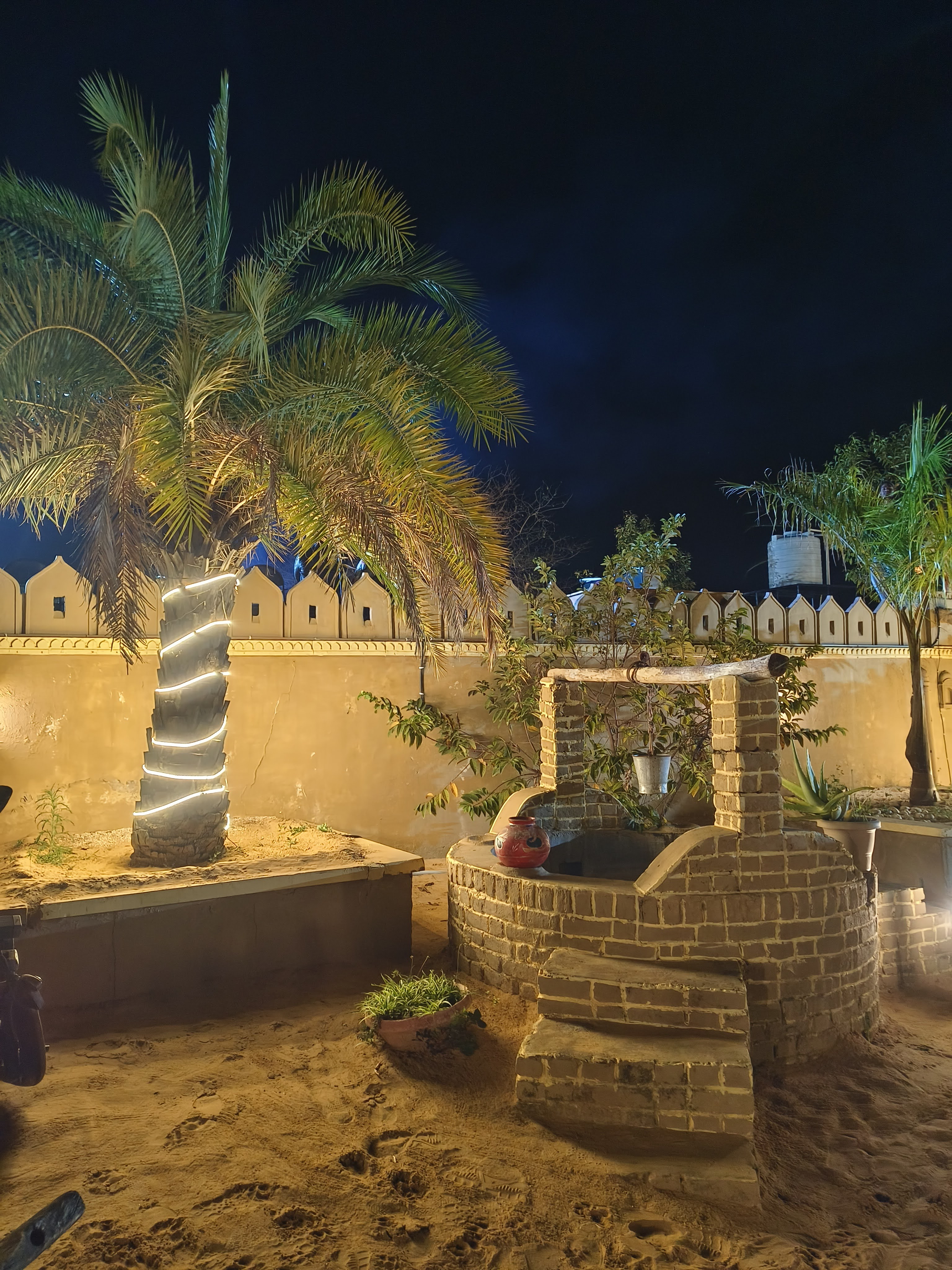 Where desert nights come alive with lights, music, bonfire & Rajasthani charm. ✨