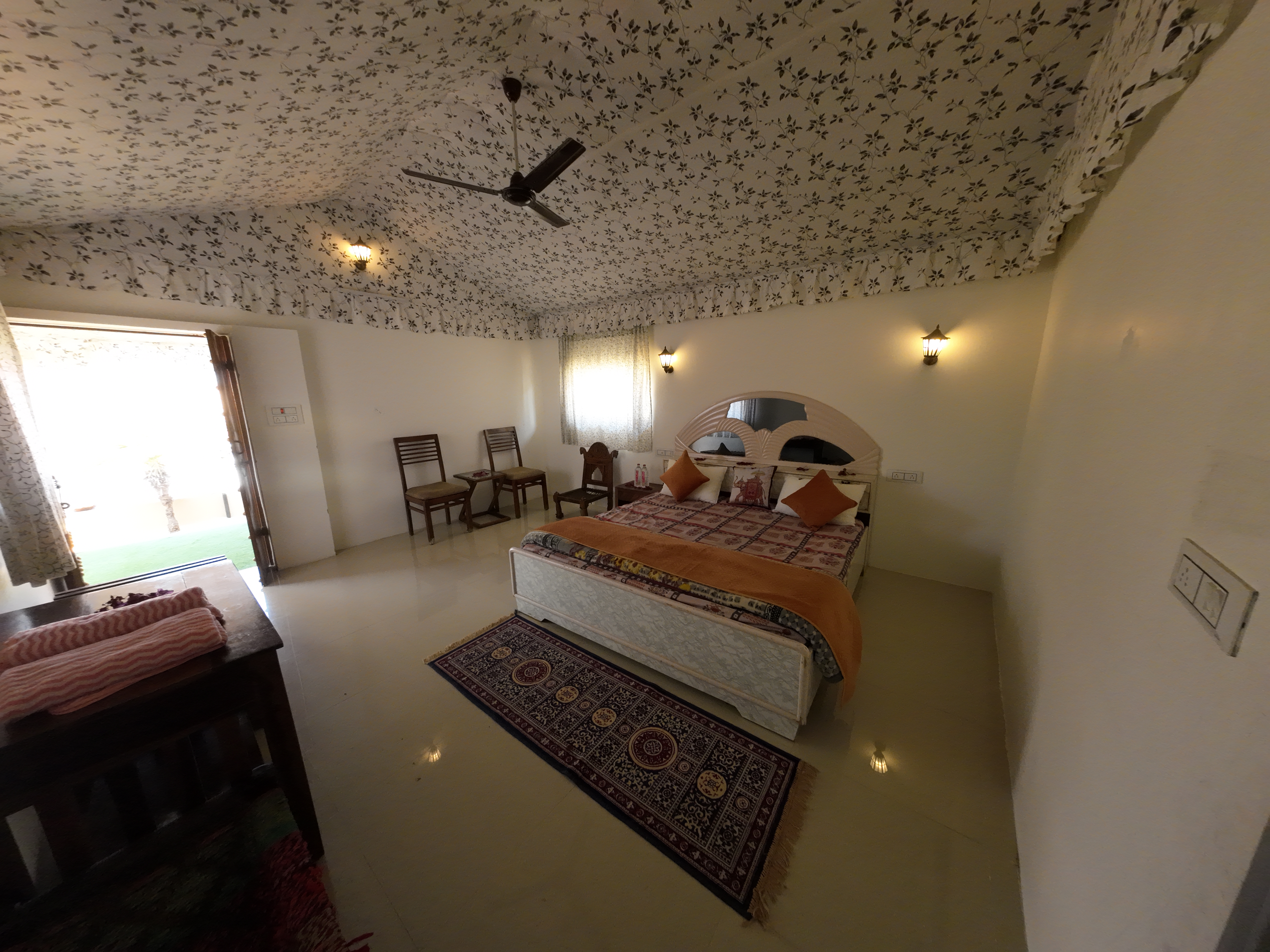 Camp Stay / Rooms