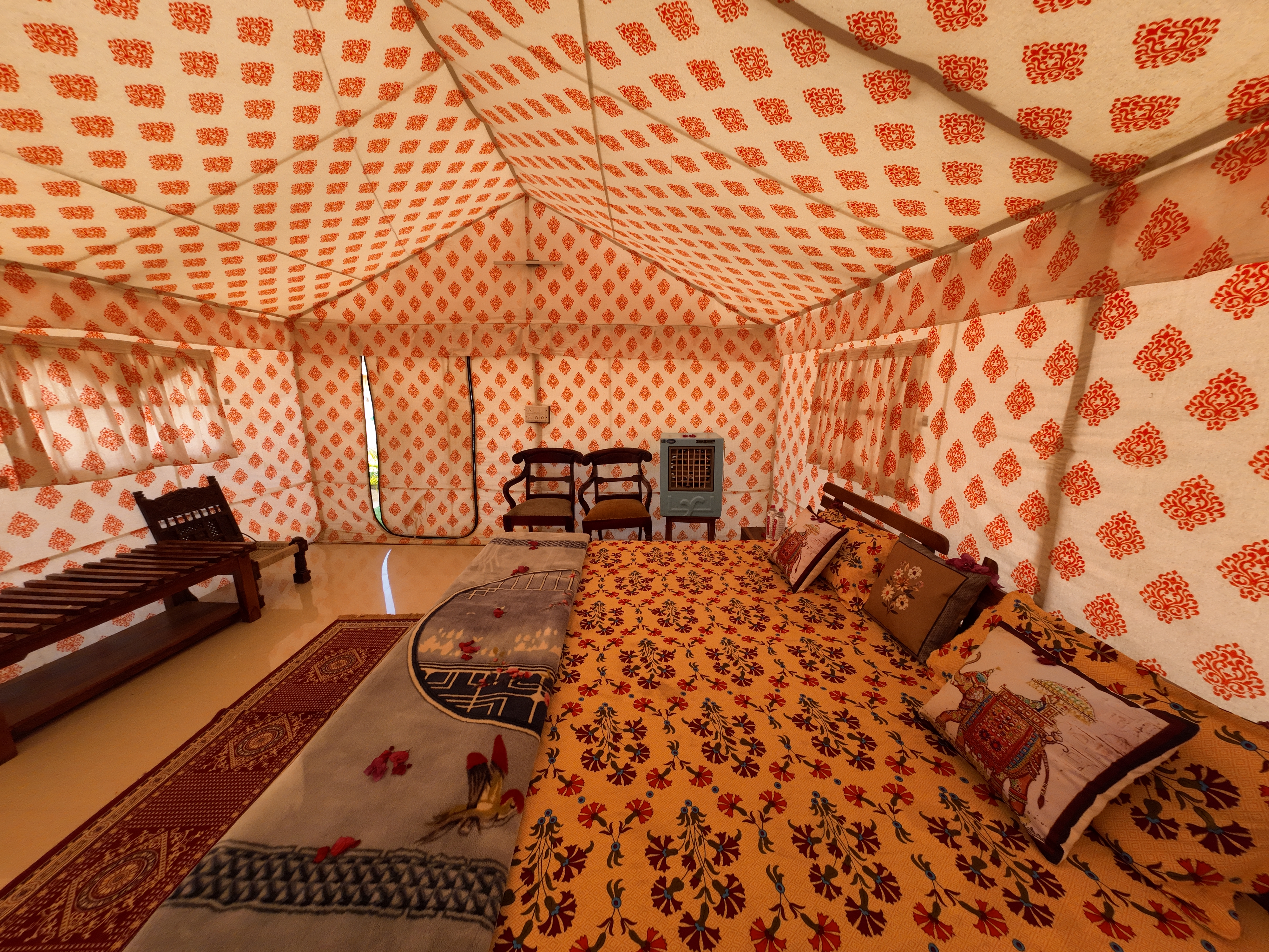 Camp Stay / Rooms